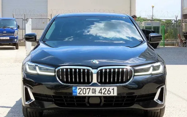 수원중고차가격표 5시리즈 (G30) 530i xDrive 럭셔리 매물 사진 4 - 2023/02 106,719km